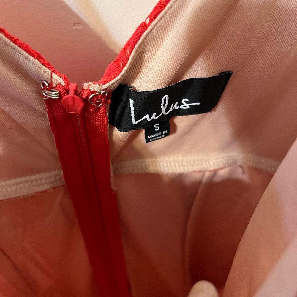 Fire red lulus lace dress - Picture 3 of 3